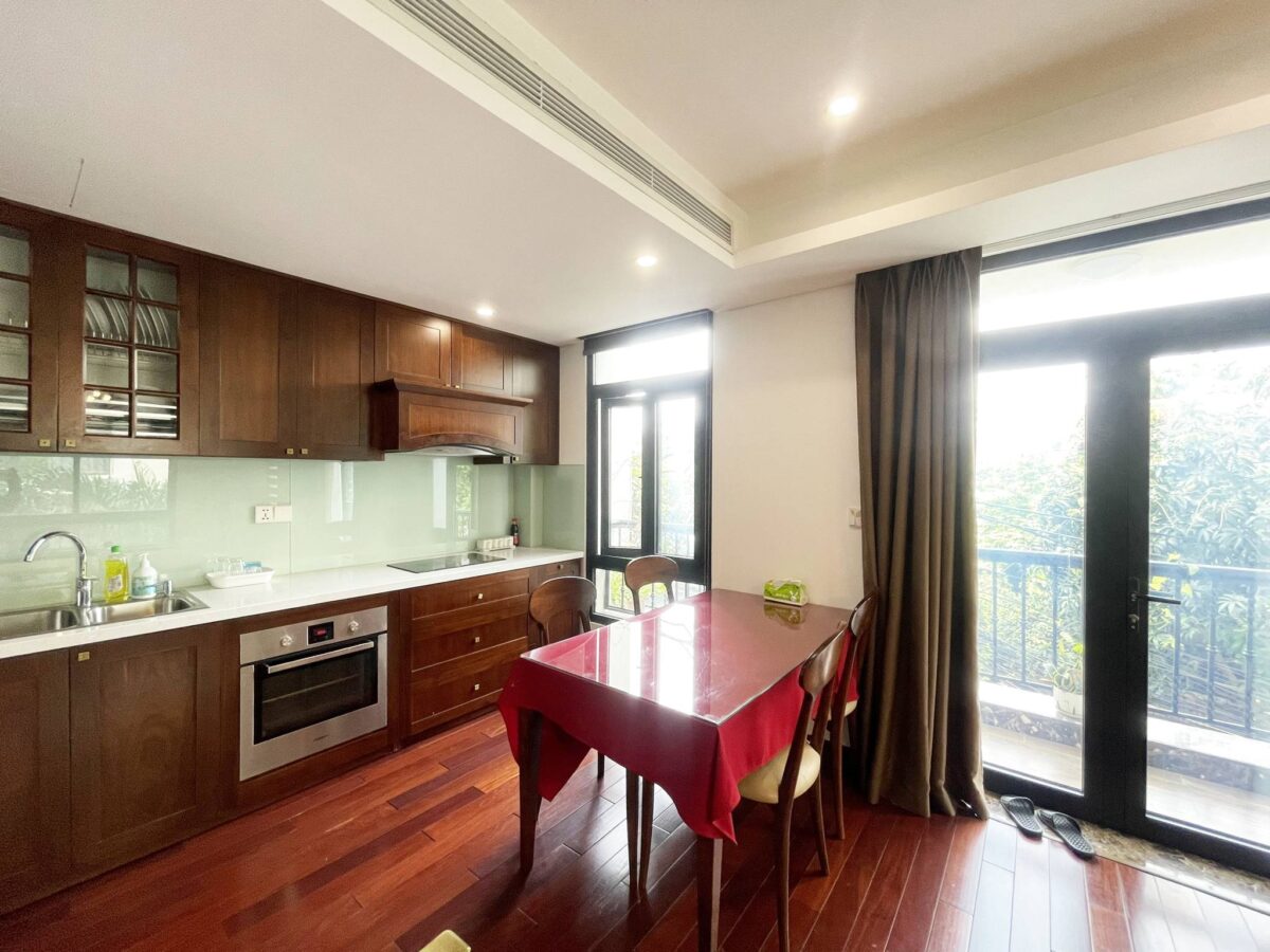 Spacious 2BRs120sqm serviced apartment in Au Co for rent (3)