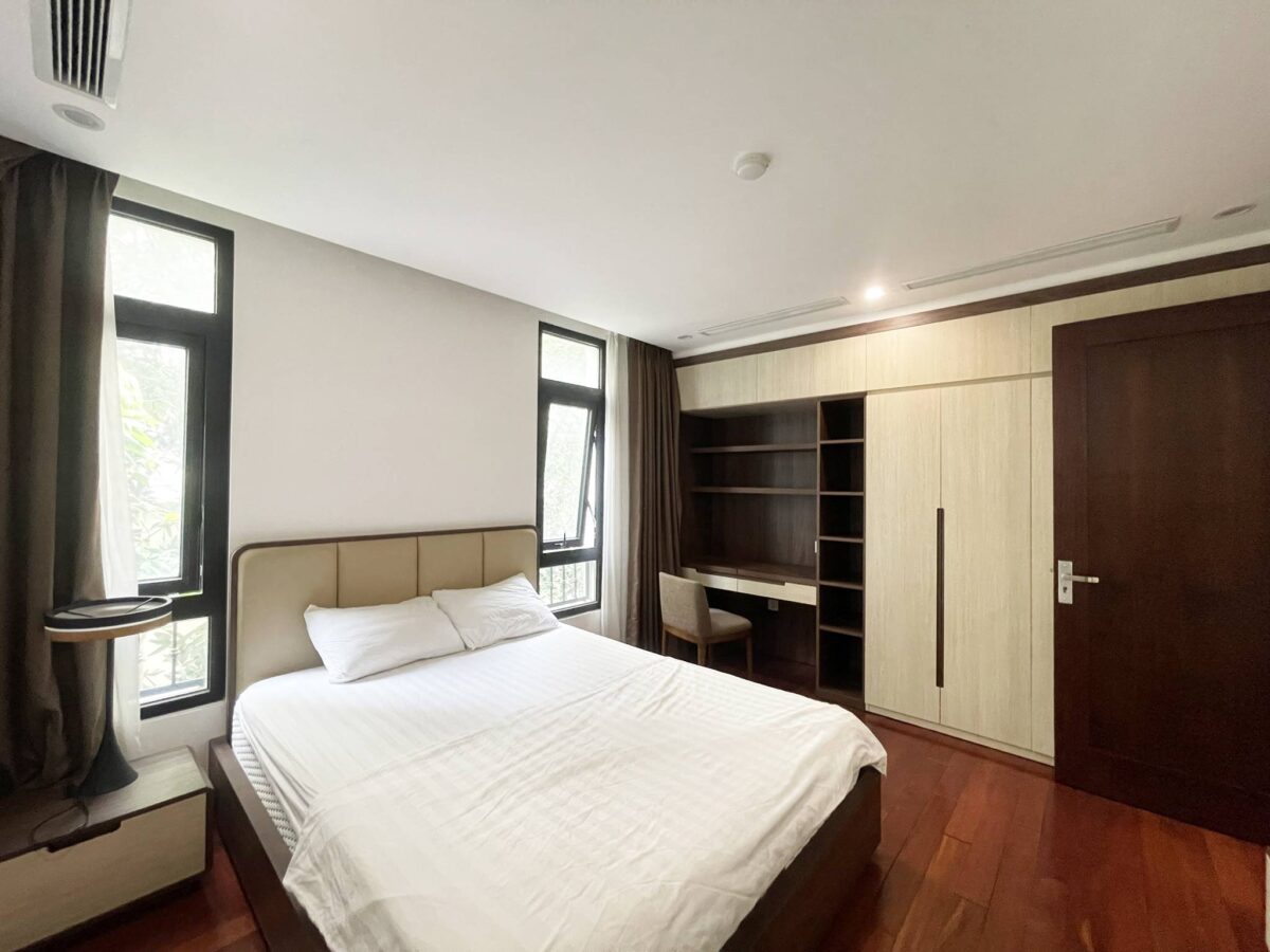 Spacious 2BRs120sqm serviced apartment in Au Co for rent (9)