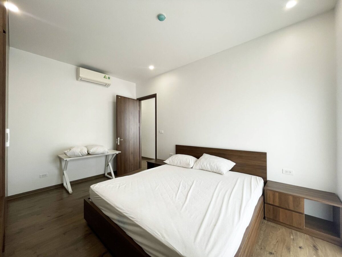 Bright 3BRs apartment for rent in Dang Thai Mai, Tay Ho, Hanoi (14)