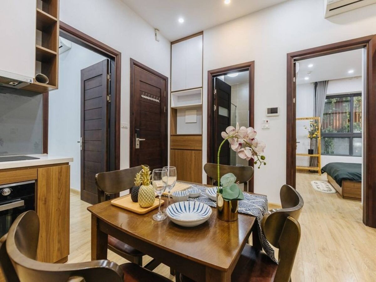 Cozy serviced apartment with 2 bedrooms in Tay Ho for rent (14)