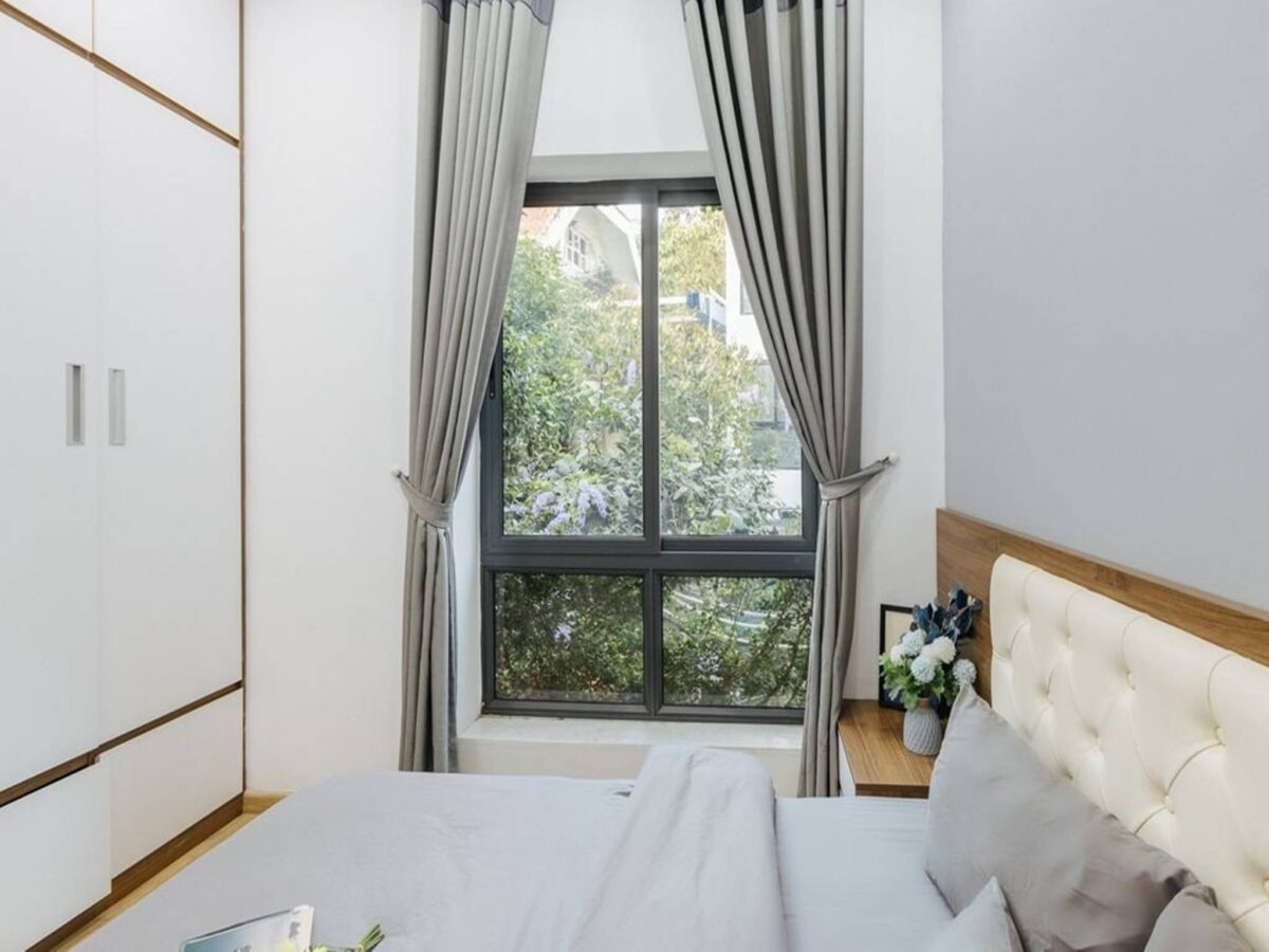 Cozy serviced apartment with 2 bedrooms in Tay Ho for rent (19)