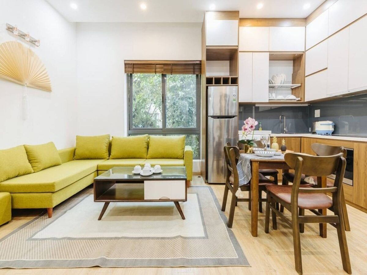 Cozy serviced apartment with 2 bedrooms in Tay Ho for rent (2)