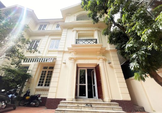 Nice 4BRs garden villa for rent in Tay Ho, Westlake, Hanoi (1)