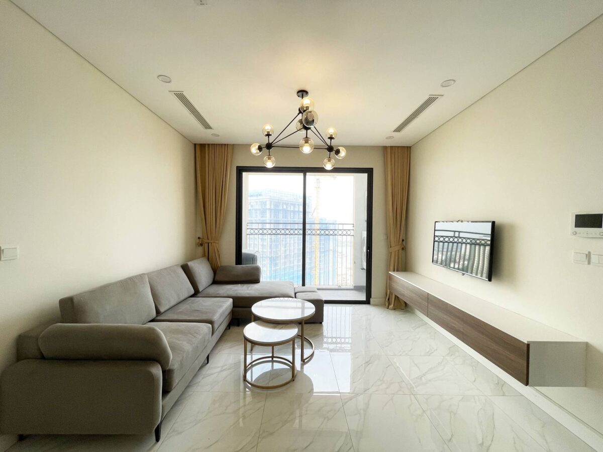 Amazing lake-view 3BRs apartment for rent at D' El Dorado (3)