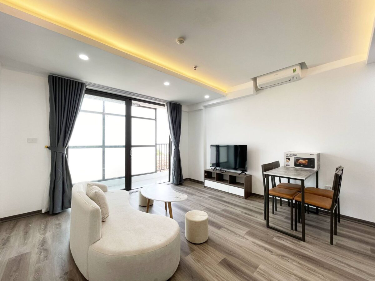 Beautiful apartment with 2 bedrooms in To Ngoc Van for rent (2)