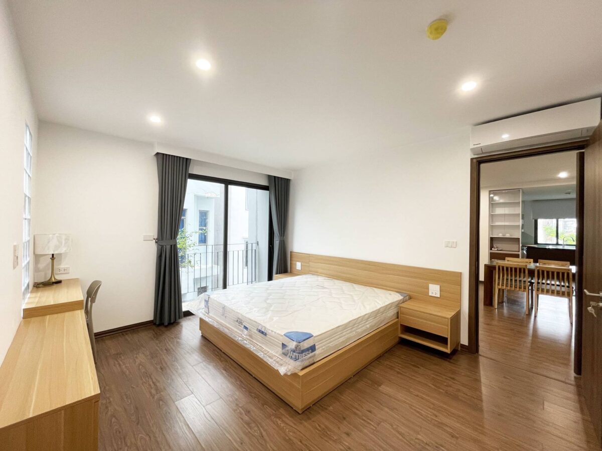 Big 2-bedroom apartment for rent in Xuan Dieu, Tay Ho, Hanoi (11)