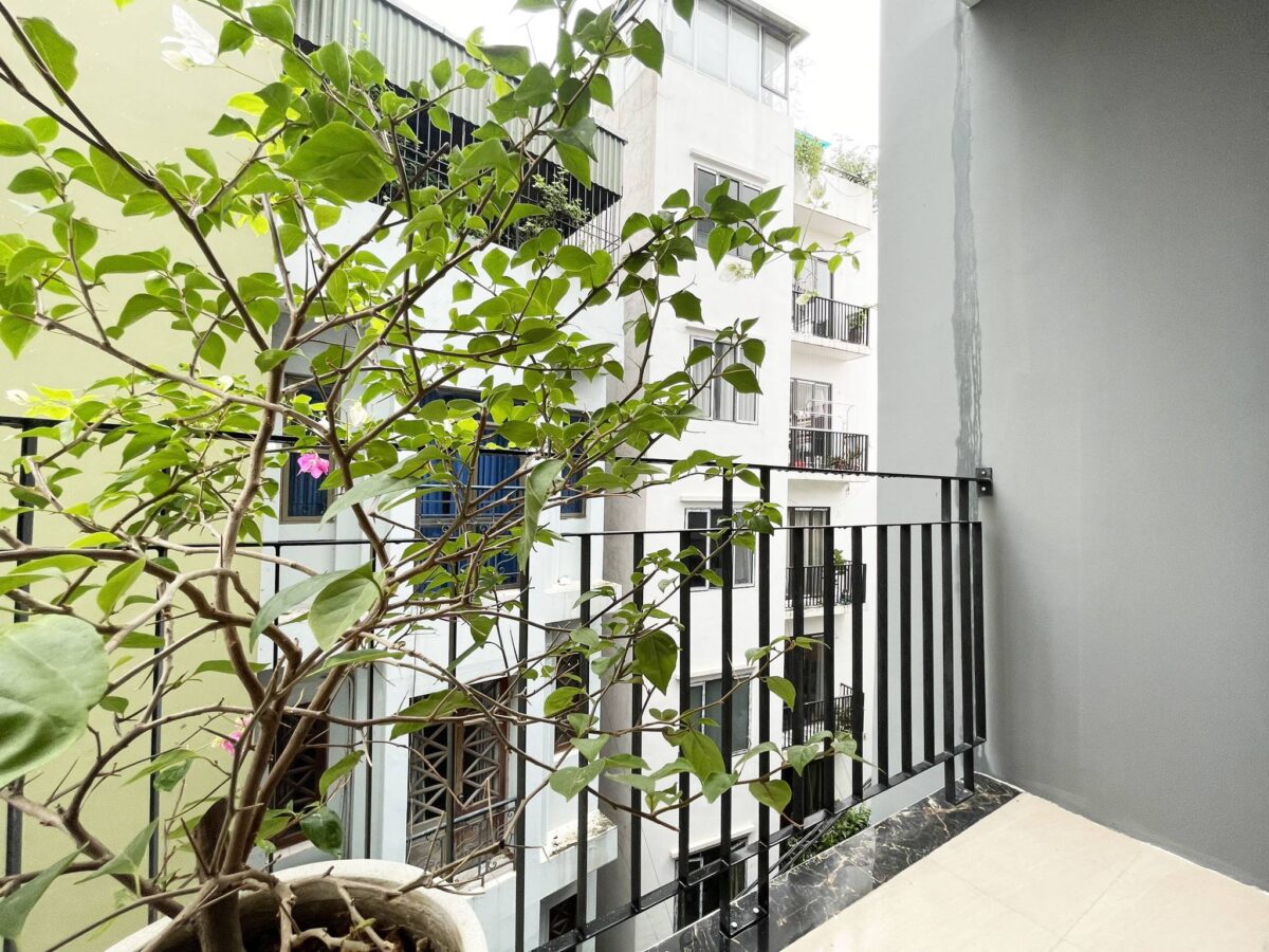 Big 2-bedroom apartment for rent in Xuan Dieu, Tay Ho, Hanoi (14)