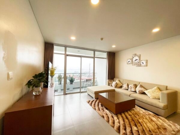 Big 2-bedroom apartment in Watermark with a beautiful lake view for rent (2)