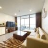 Big 2-bedroom apartment in Watermark with a beautiful lake view for rent (3)