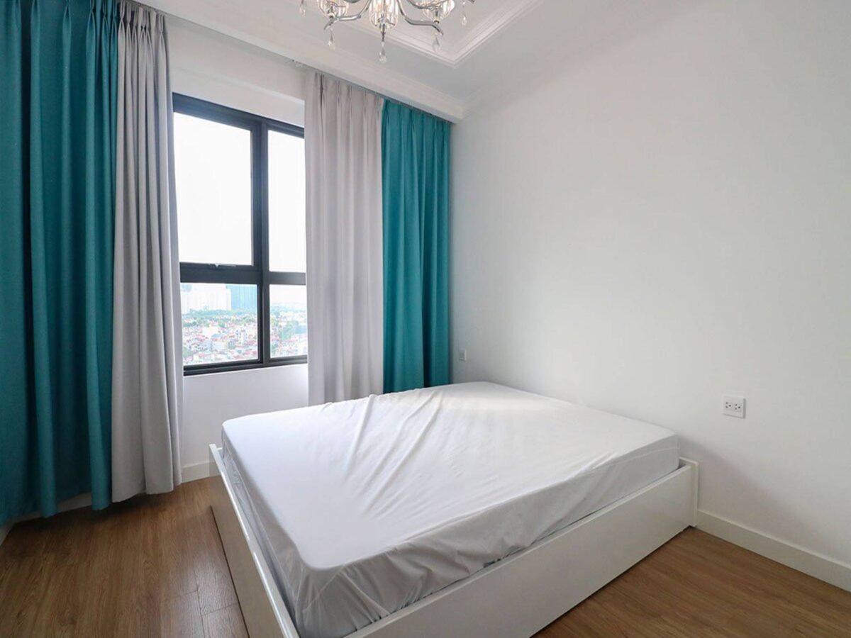 Big 3-bedroom apartment for rent in Metro Building, Kosmo Tay Ho (8)