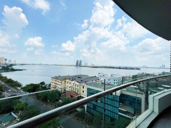 Watermark Westlake - Unbelievably beautiful lake-view 3BRs apartment for rent (1)