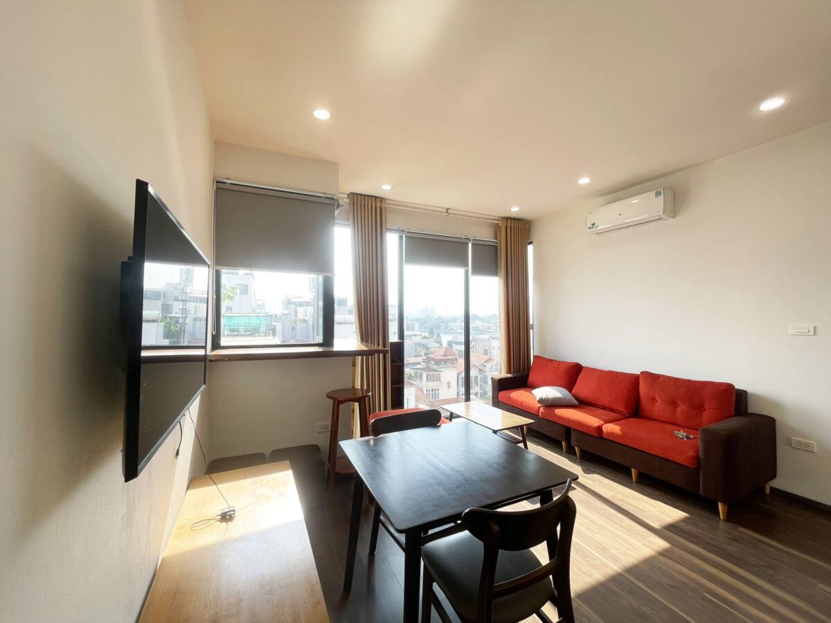 Big terrace-apartment for rent at No. 5 Tu Hoa, Westlake Hanoi (3)