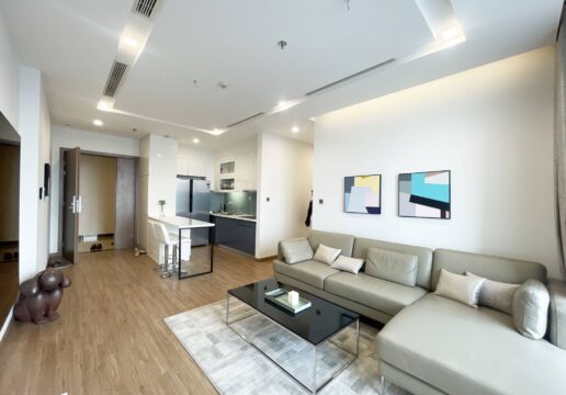 Comfortable 2-bedroom apartment in Vinhomes Metropolis for rent (1)