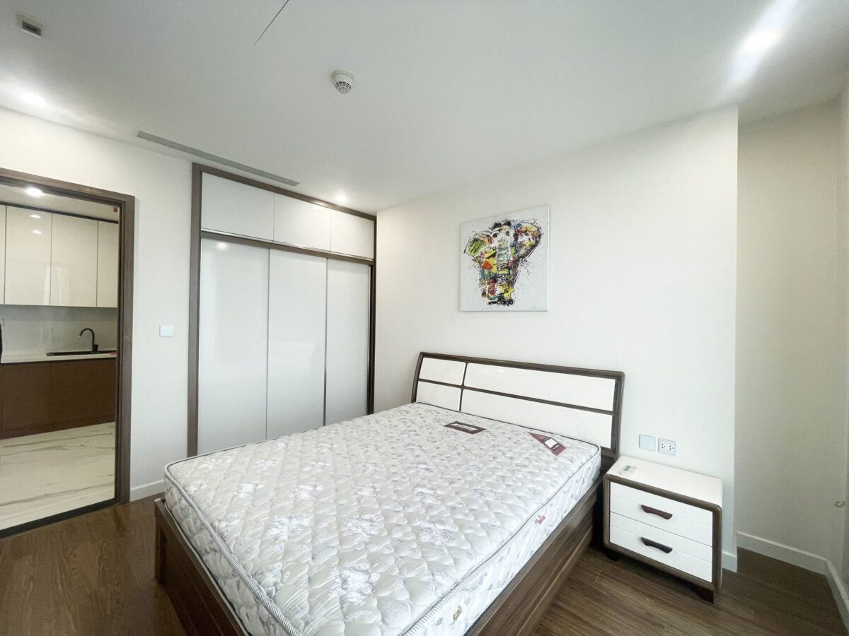 Contemporary 3 bedrooms for rent in Sunshine City, Ciputra Hanoi (12)