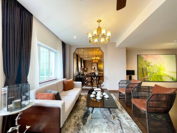 Exquisite Indochine-Styled Apartment in Ciputra A Luxurious Haven with Prime Location and Elegance (2)