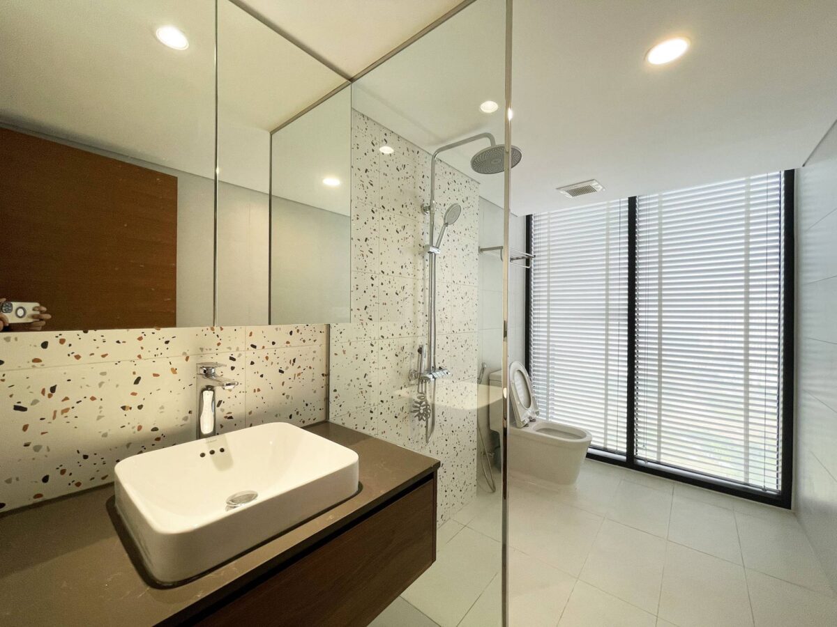 Brand-new 2BRs apartment for rent in Pentstudio, Westlake Hanoi (11)