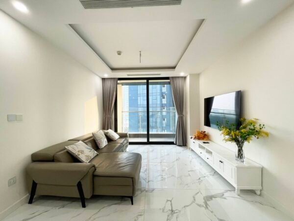 Bright 3-bedroom corner apartment in S4 Sunshine City for rent (2)