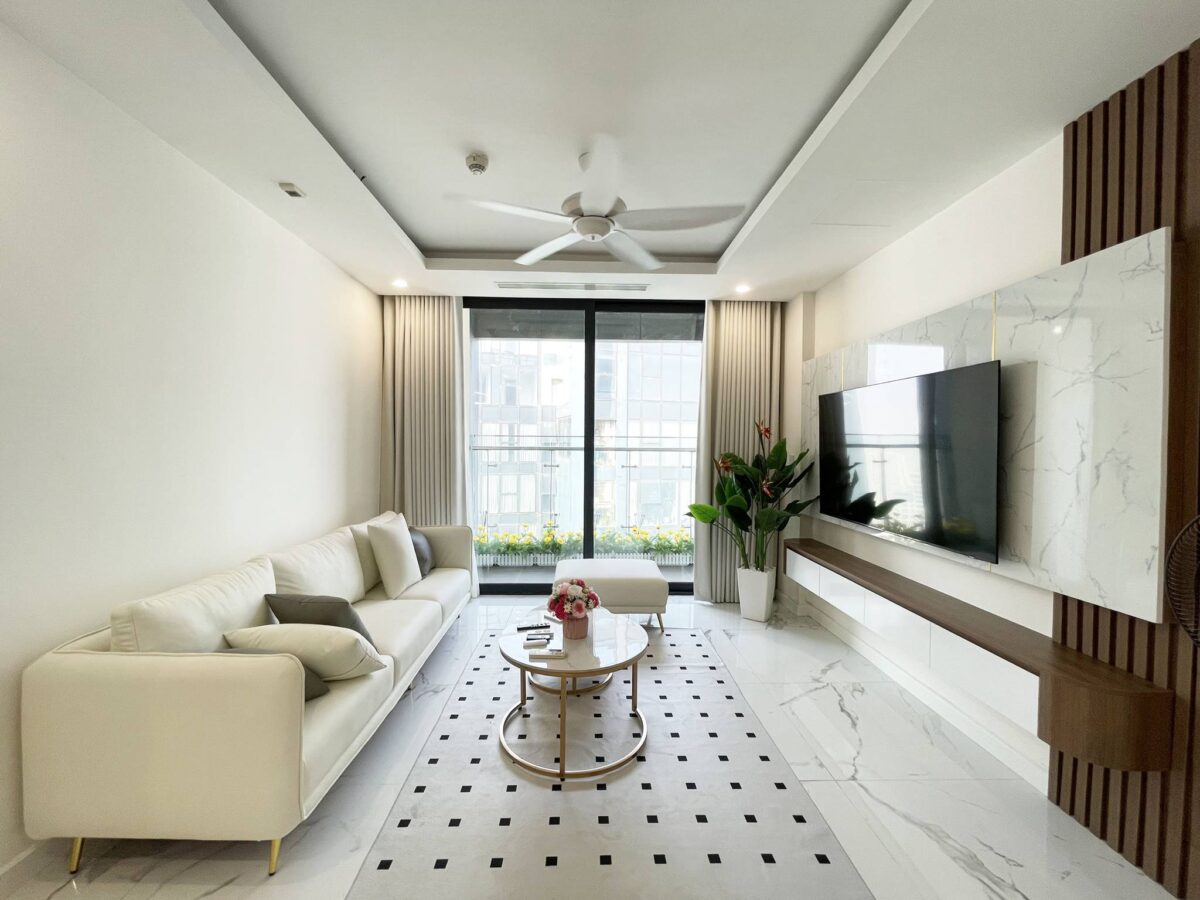 Elegant 3-bedroom apartment in S3 Sunshine City for rent (3)