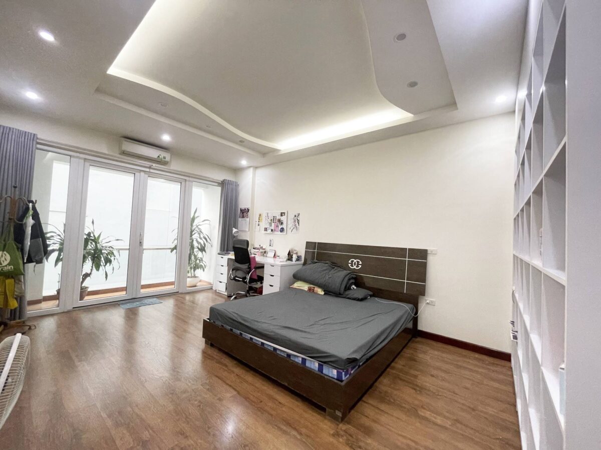 Gorgeous 5-storey garden house in Xuan La for rent (24)