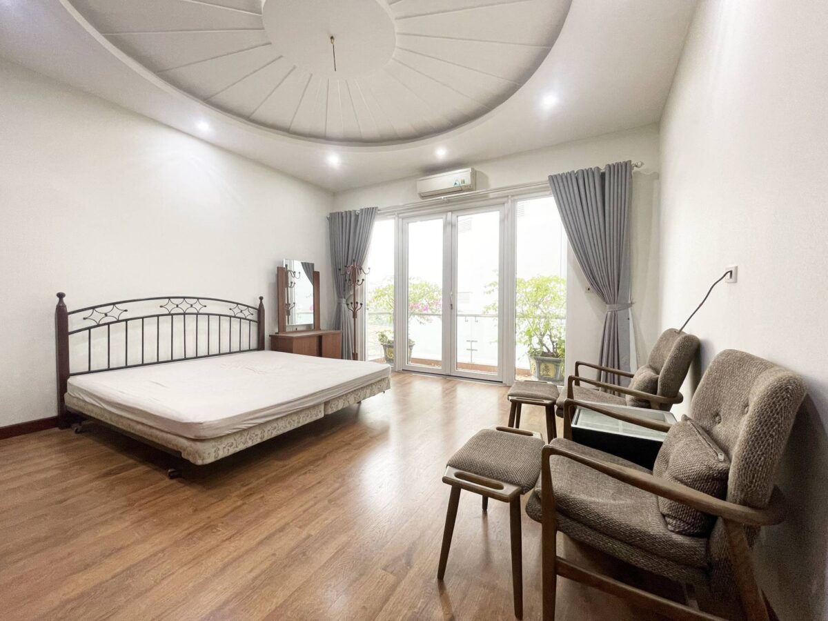 Gorgeous 5-storey garden house in Xuan La for rent (37)