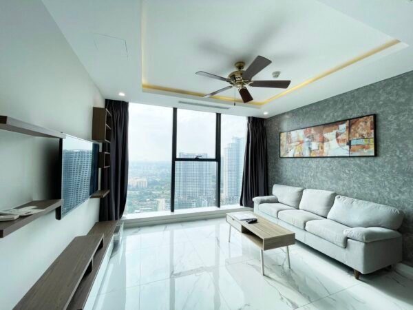 Nicely-decorated 2BRs+1 apartment for rent in S3 Sunshine City (2)
