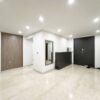 Well-renovated 4BRs267SQM apartment for rent in L2 Ciputra (7)