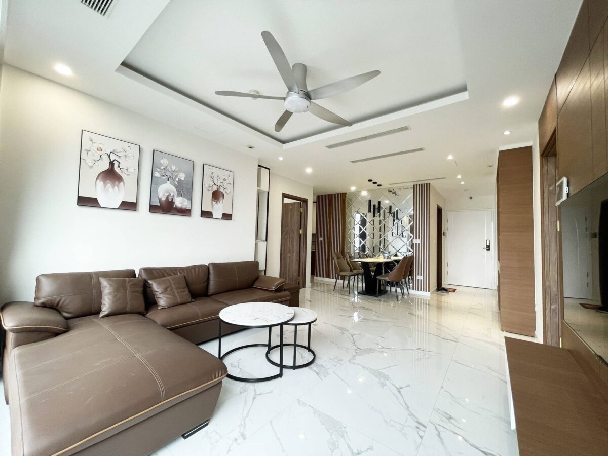 Beguiling 2-bedroom apartment in S3 Sunshine City for rent (4)