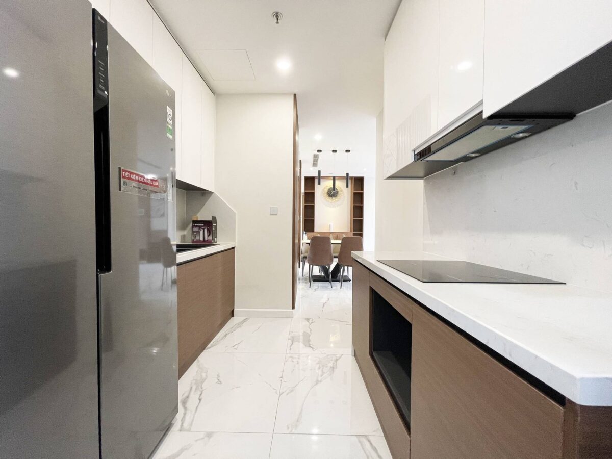 Beguiling 2-bedroom apartment in S3 Sunshine City for rent (9)