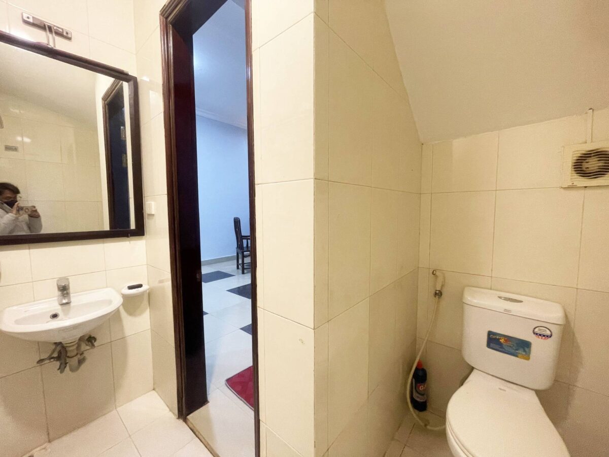 Cheap villa at C2 Ciputra for rent (13)