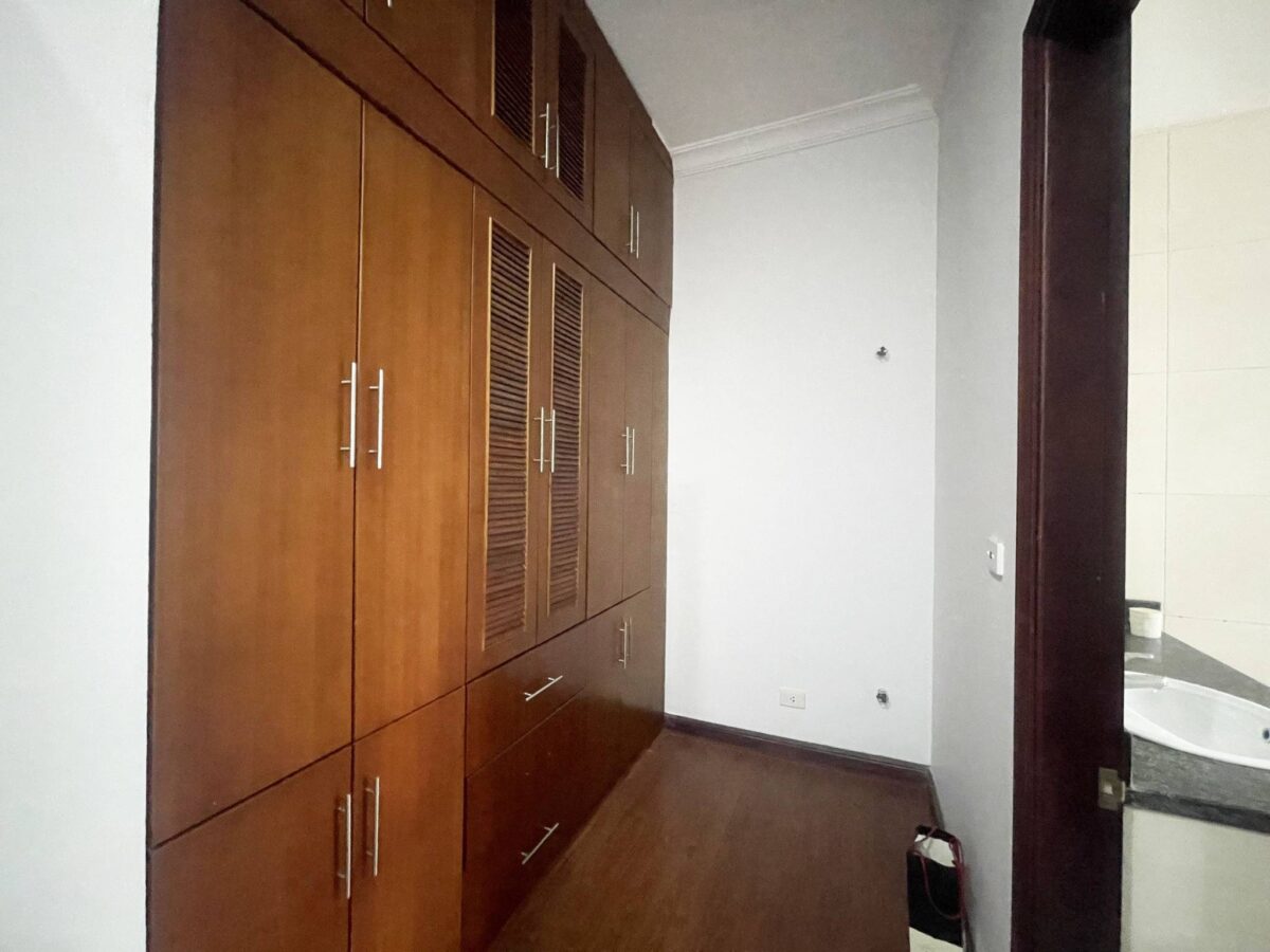 Cheap villa at C2 Ciputra for rent (17)