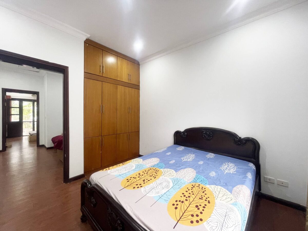 Cheap villa at C2 Ciputra for rent (25)