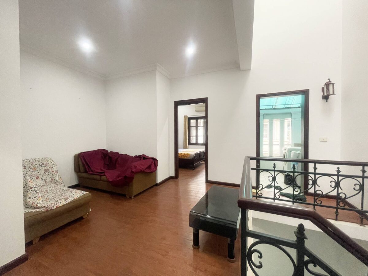 Cheap villa at C2 Ciputra for rent (31)