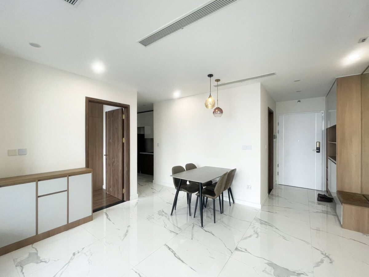 Elegant 2-bedroom apartment at S3 Sunshine City for rent (5)