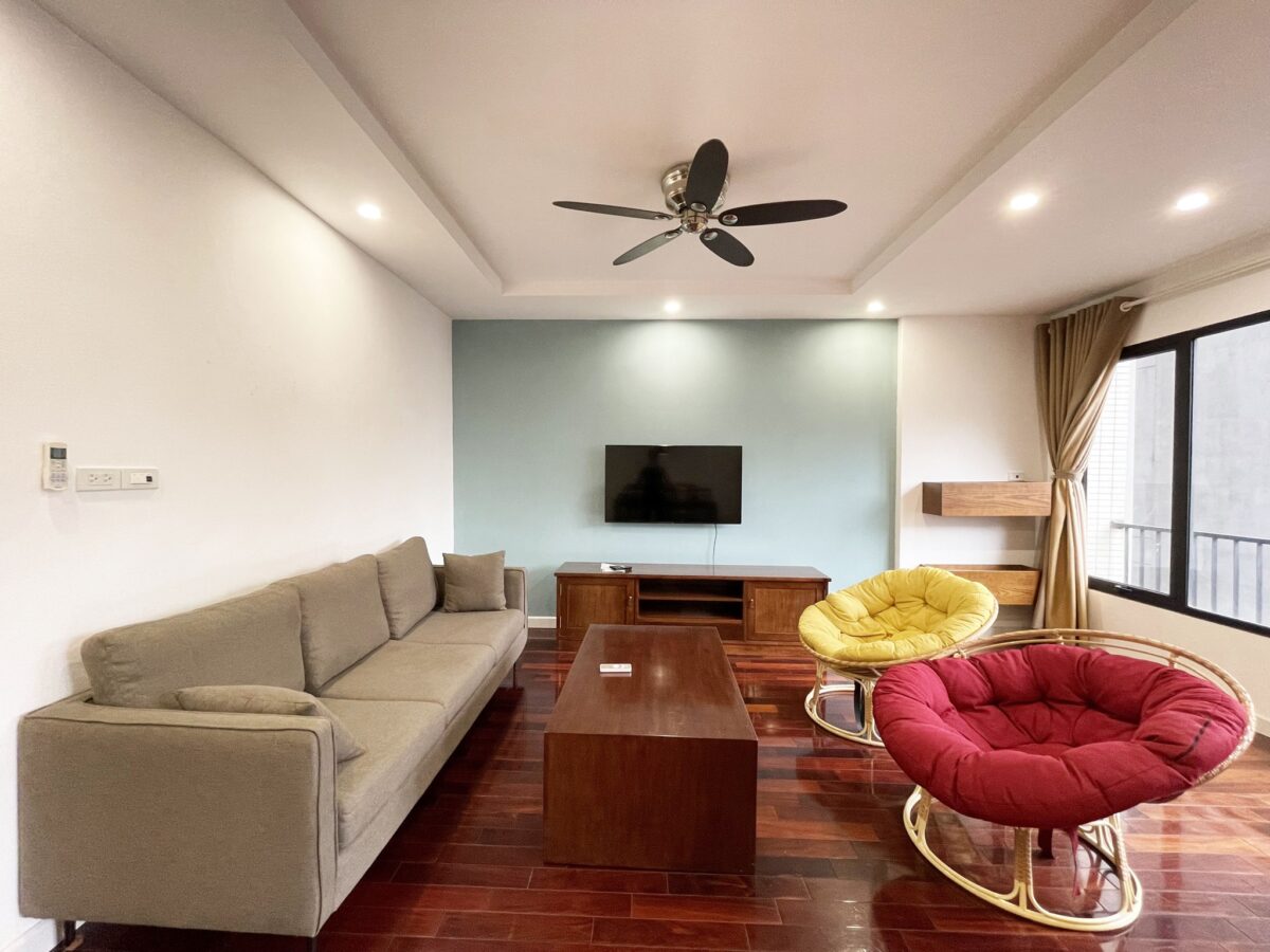 2 bedrooms To Ngoc Van Colorful apartment for rent (1)