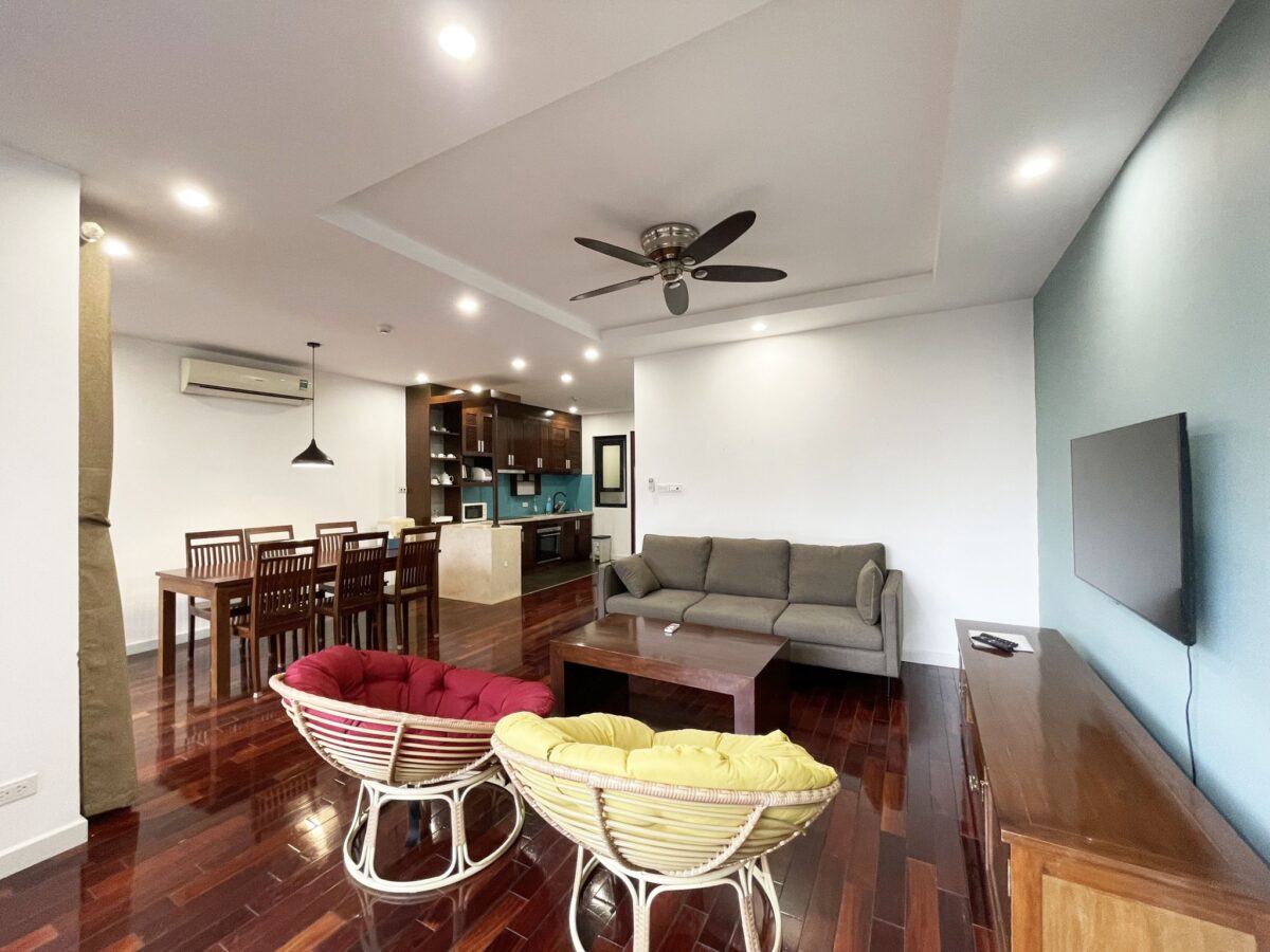 2 bedrooms To Ngoc Van Colorful apartment for rent (5)