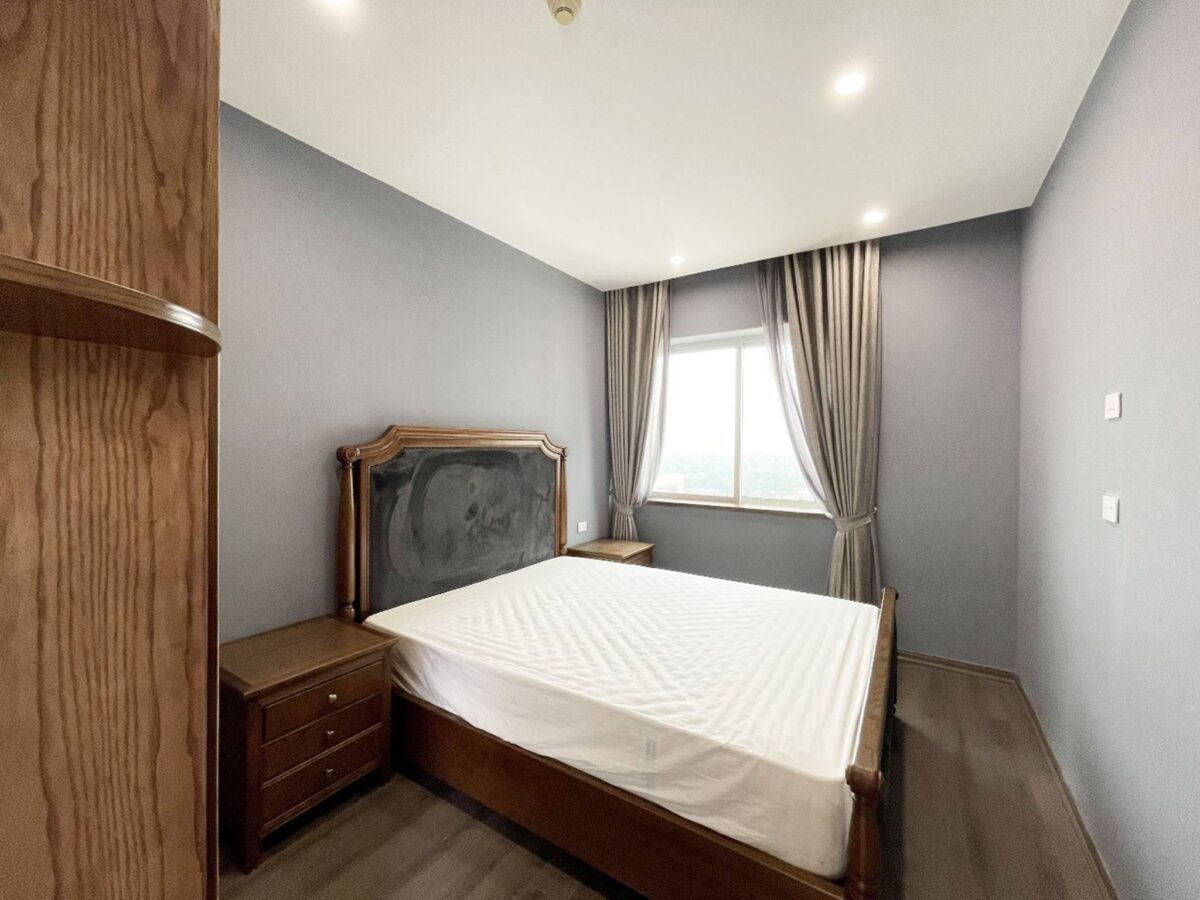 Alluring 3 bedrooms E5 Ciputra for rent (26)