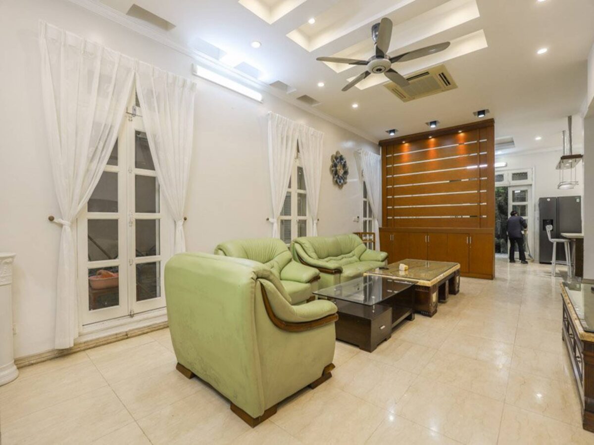 Large 4-bedroom house at Ciputra for rent (4)