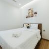 Lovely apartment with 2 bedrooms at Vinhomes Metropolis for rent (12)