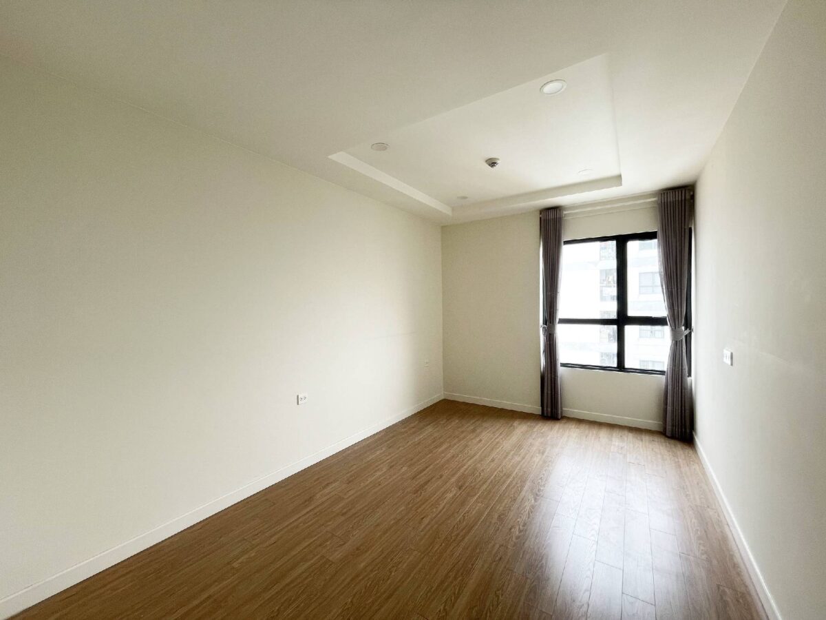 Beautiful lake-view 3BR apartment for resale at Kosmo Tay Ho (14)