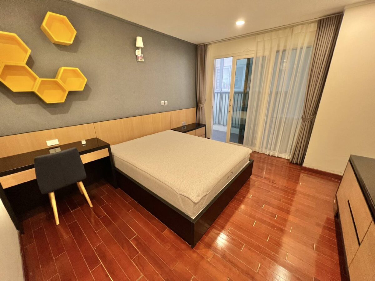 Big 4 bedrooms L1 Ciputra for rent (19)