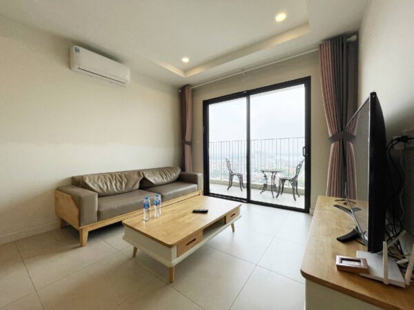 Excellent 3-bedroom transferred apartment at Kosmo Tay Ho (2)
