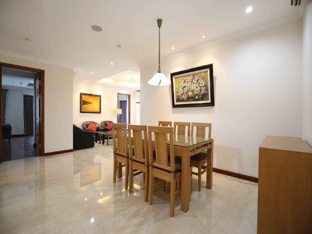 Large 3-bedroom apartment at L1 Ciputra for rent (3)