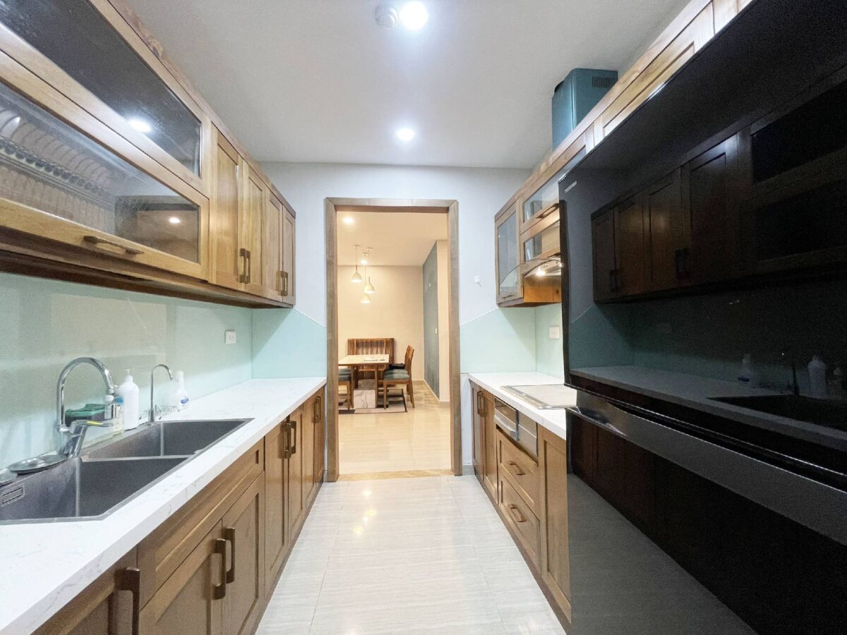 Stunning 3-bedroom apartment for rent in L4 Ciputra (9)