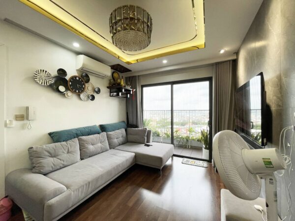 Amazing lake-view 2BRs apartment at Metro building, Kosmo Tay Ho (1)