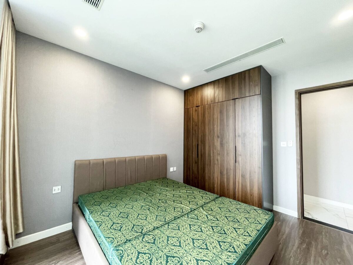 Big 3-bedroom apartment at S4 Sunshine City for rent (10)