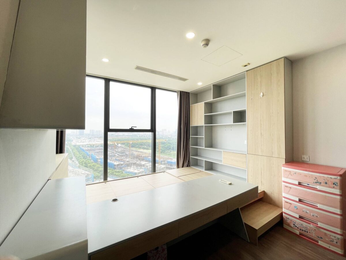 Big 3-bedroom apartment at S4 Sunshine City for rent (12)