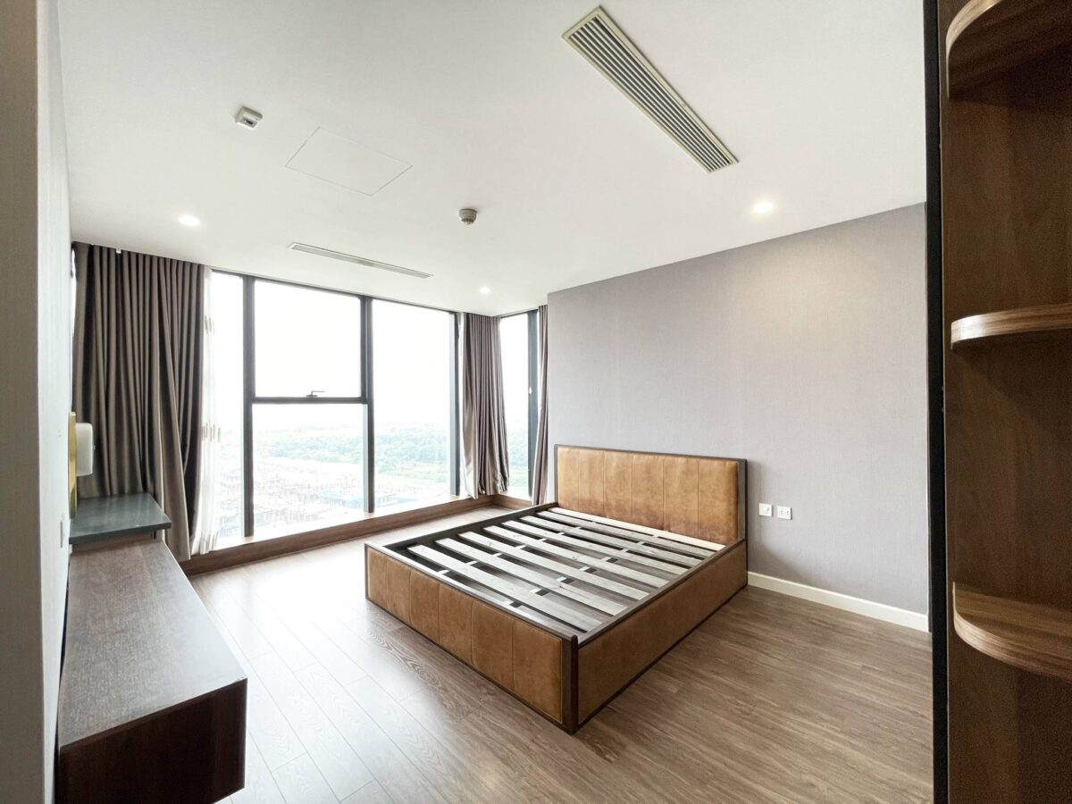 Big 3-bedroom apartment at S4 Sunshine City for rent (16)