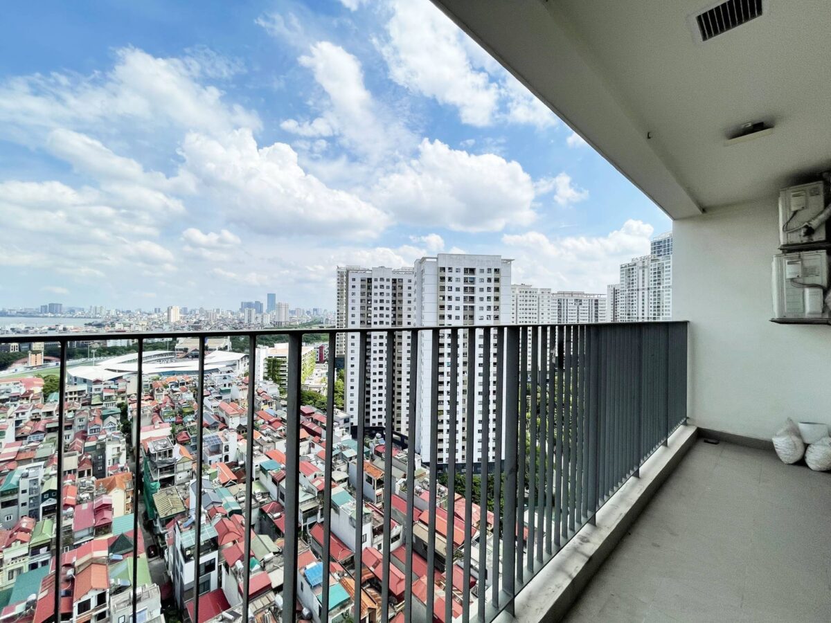 Cheap 2-bedroom apartment at Kosmo Tay Ho for rent (19)