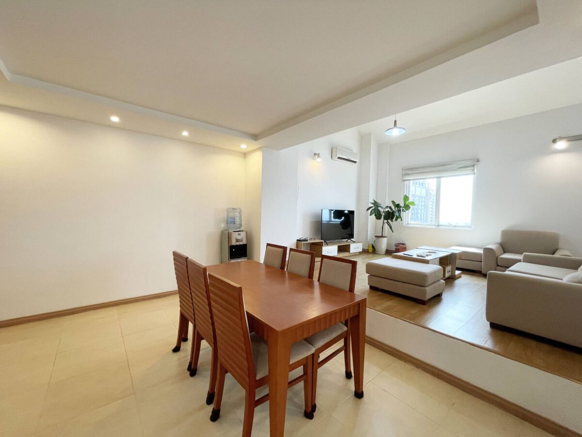 Fully furnished 3-bedroom penthouse at G3 Ciputra for rent (4)