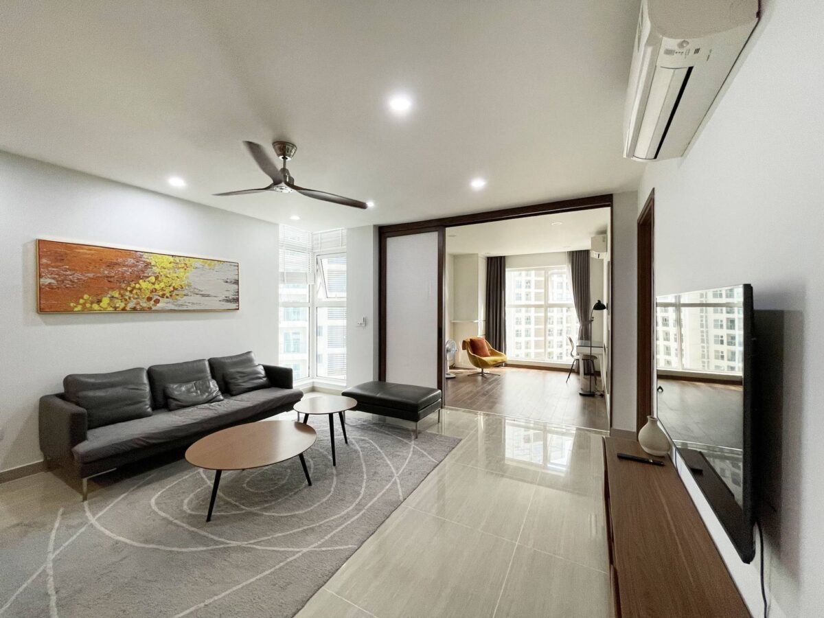 New 3-bedroom apartment at L5 Ciputra for rent (1)